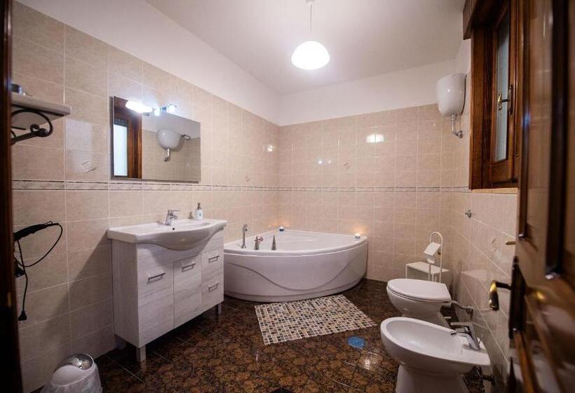 غرفة قياسية ثلاثية, Bed E Breakfast Terra E Mare