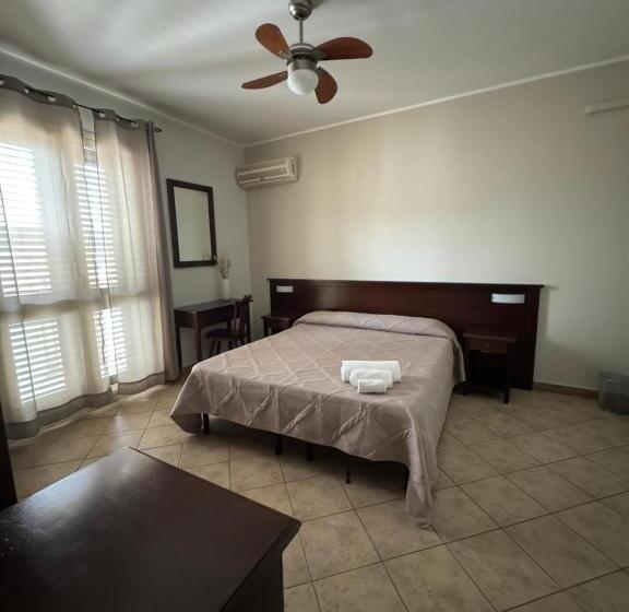 اتاق کلاسیک سه تخته, Freya Rooms