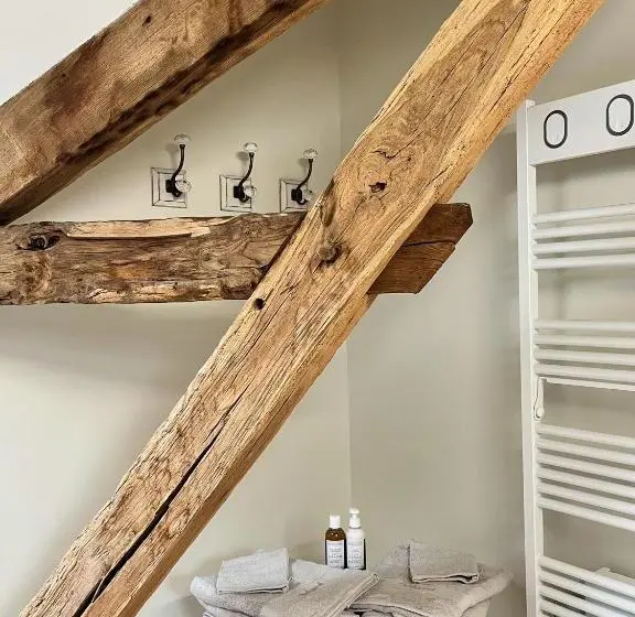 اتاق استاندارد, Maison Adrienne