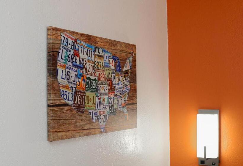 جناح ديلوكس سرير كينج, Express Inn