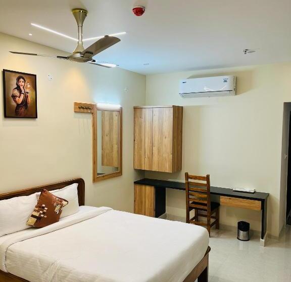 اتاق لوکس, Gokulam Grand