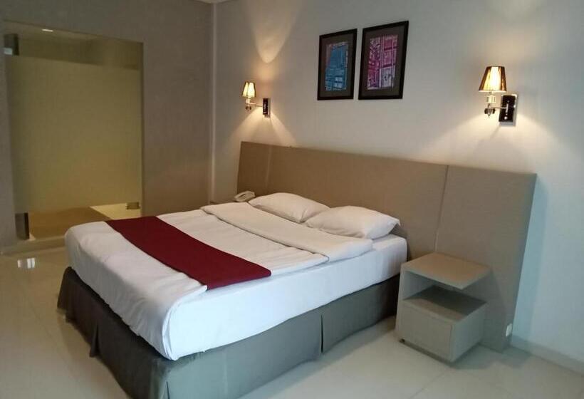 스탠다드 룸 풀장 전망, Resort Prima Cipayung