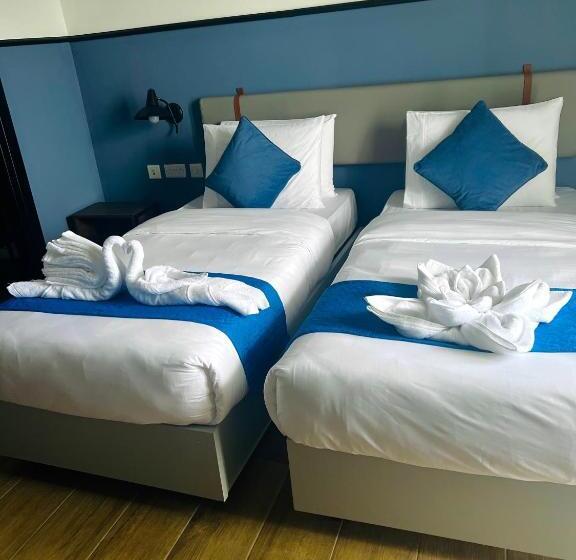 اتاق لوکس با چشم‌انداز دریا, South32