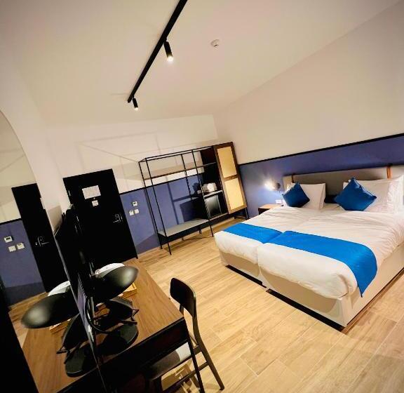 اتاق لوکس با چشم‌انداز دریا, South32