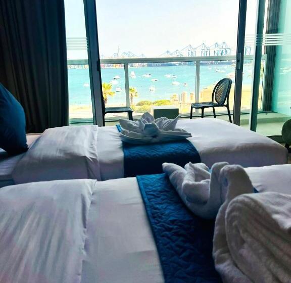 اتاق لوکس با چشم‌انداز دریا, South32