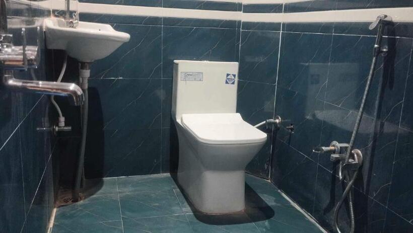 Трехместный Номер Классика, Super Hotel O Suryavanshi Palace
