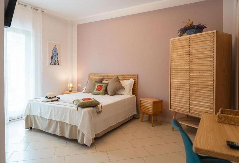 豪华房间, Noi 2 Nel Cilento