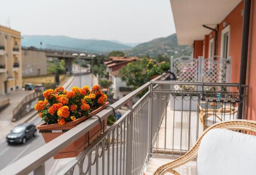 Quarto Estandar com Sacada, Noi 2 Nel Cilento