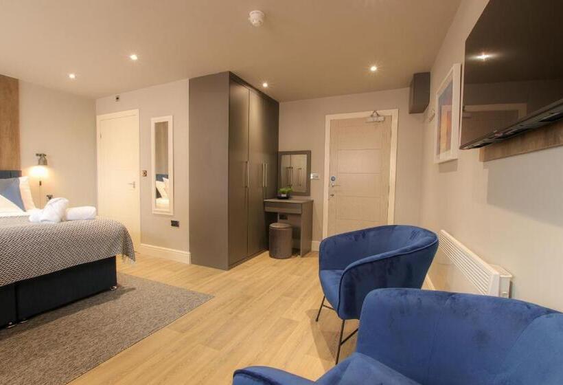 غرفة قياسية سرير كينج, The Ironworks Apart