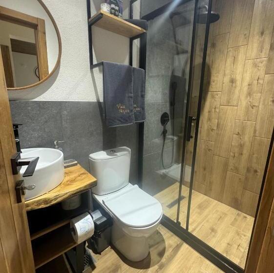 اتاق لوکس با بالکن, Vila Aspen Mountain View Apartments