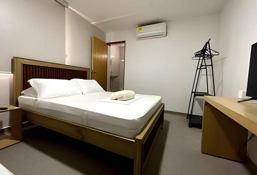 غرفة قياسية رباعية, Gl Hostal Habitacion Familiar