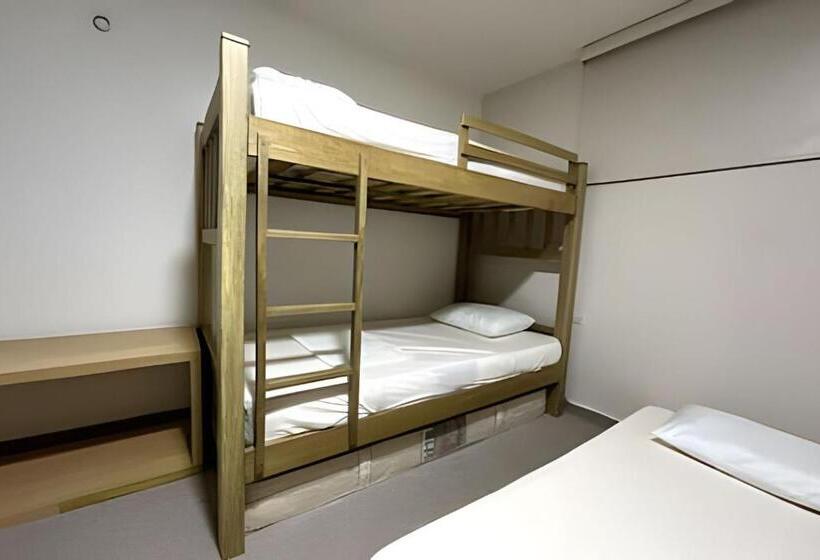 디럭스 스튜디오, Gl Hostal Habitacion Familiar