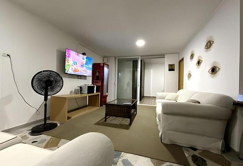 디럭스 스튜디오, Gl Hostal Habitacion Familiar