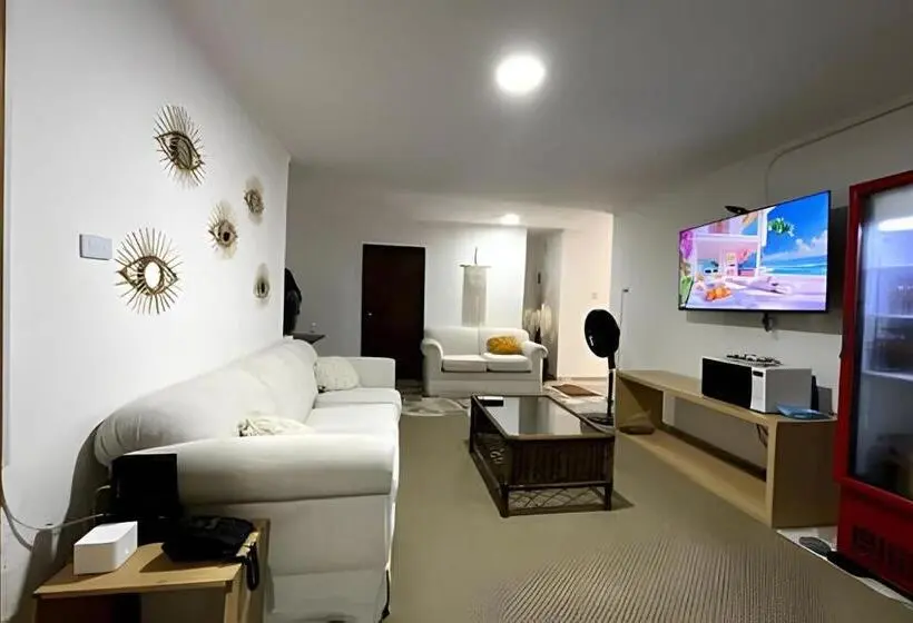 デラックススタジオ, Gl Hostal Habitacion Familiar