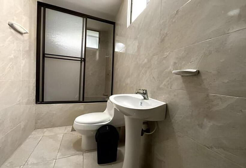 إستوديو ديلوكس, Gl Hostal Habitacion Familiar