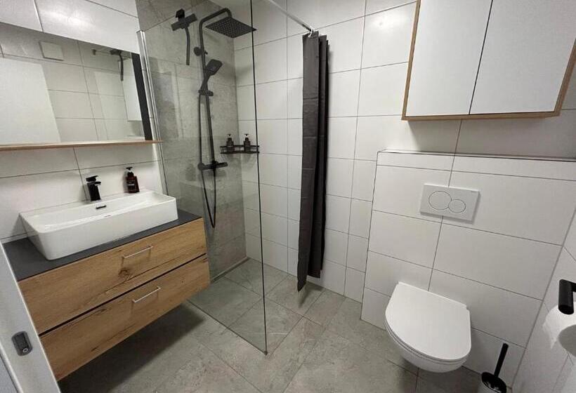 スタンダードシングルルーム, Guesthouse Alpinum