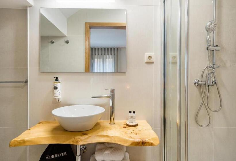 ガーデンビュースイート, Casa De Arouca   Arouca Suítes