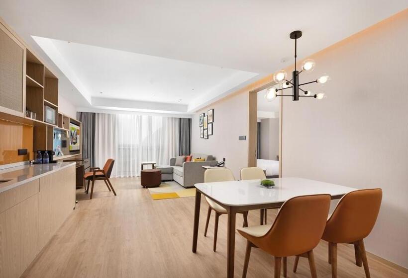 디럭스 스위트, Home2 Suite By Hilton Guiyang Nanming Jiaxiu