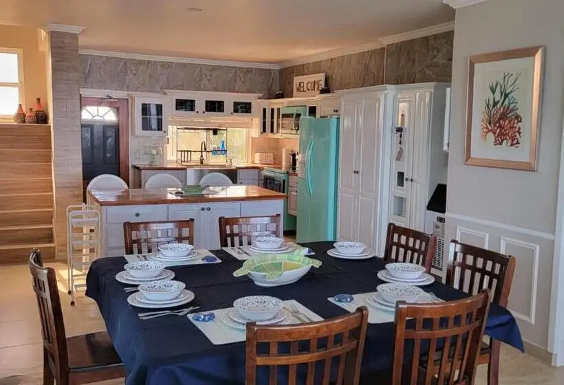 خانه 4 خوابه, Island Magic Villas