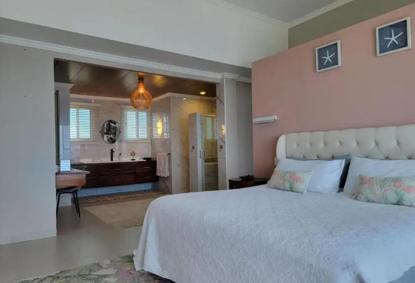 خانه 4 خوابه, Island Magic Villas