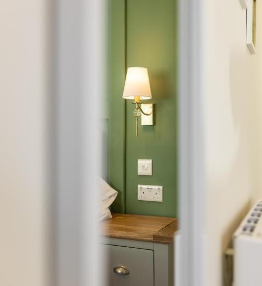 חדר דחוקס עם מיטת קינג, The Town Crier, Tenby