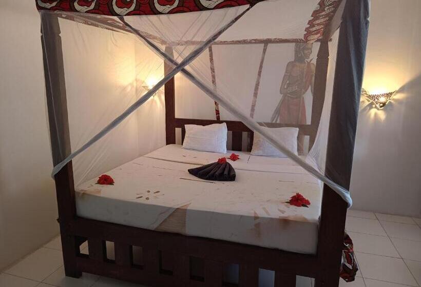 豪华海景房带阳台, Zanzi Beach