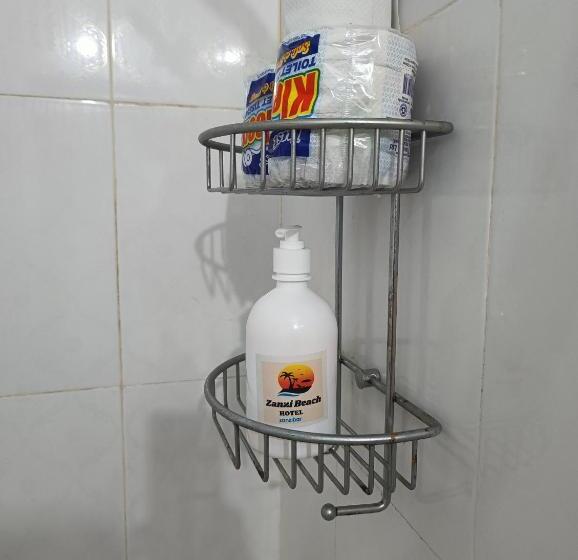 豪华海景房带阳台, Zanzi Beach