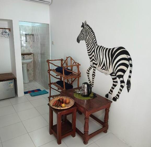 Triple Room Sea View, Zanzi Beach