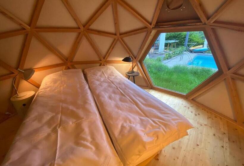 חדר סטנדרט נוף לבריכה, Bnomad Hébergement Insolite