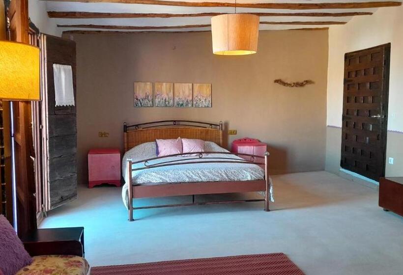 غرفة عائلية, Italuna