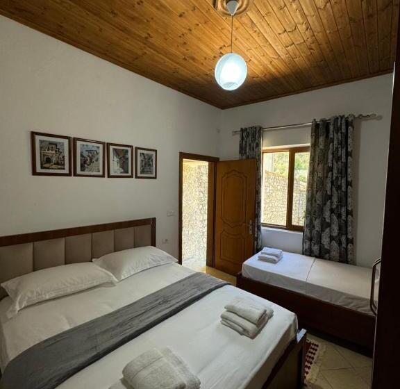 スタンダードトリプルルーム, Meroli Guesthouse