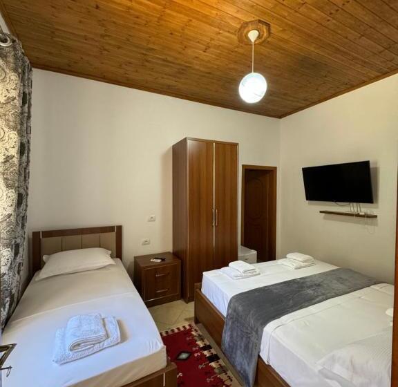 スタンダードトリプルルーム, Meroli Guesthouse