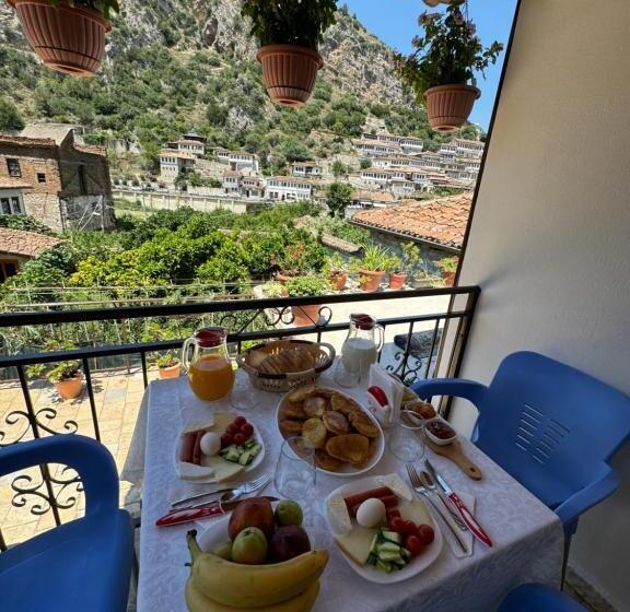 スタンダード４人部屋, Meroli Guesthouse