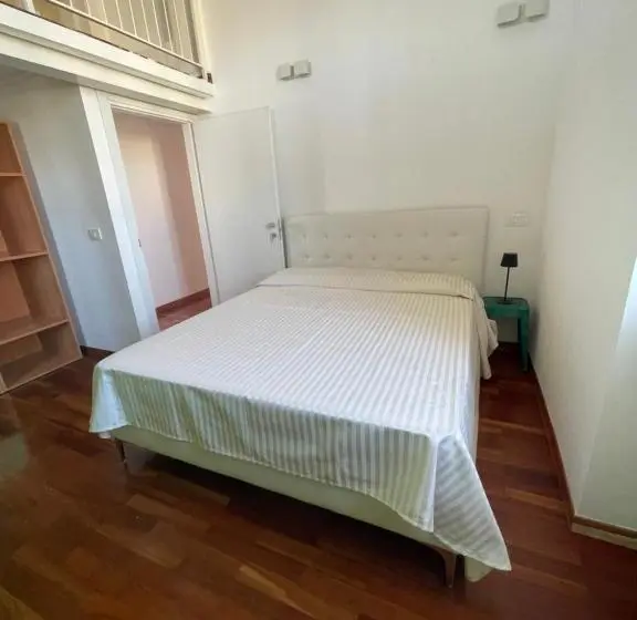 اتاق استاندارد با چشم‌انداز باغ, Palazzo Podestà