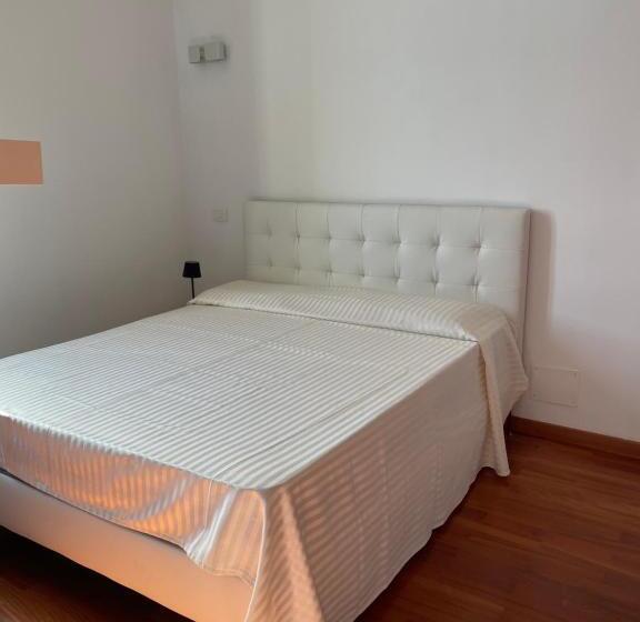 اتاق استاندارد با چشمانداز دریا, Palazzo Podestà