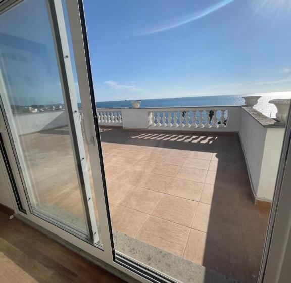 اتاق کلاس بیزنس, Palazzo Podestà