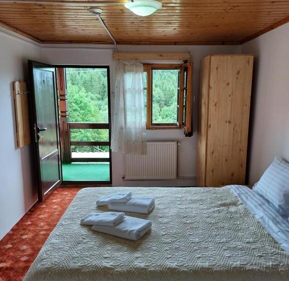 חדר סטנדרט, Pensiunea La Taverna