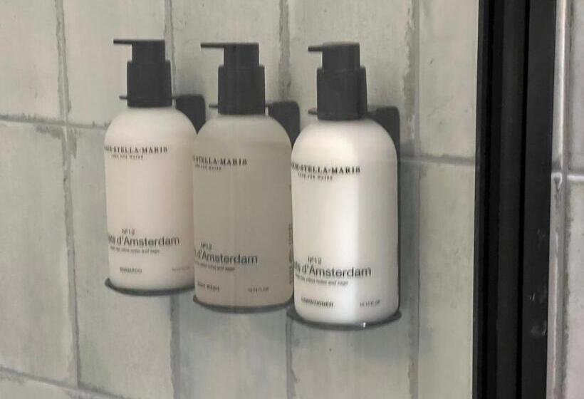 اتاق لوکس با تخت بزرگ, Garage Bnb