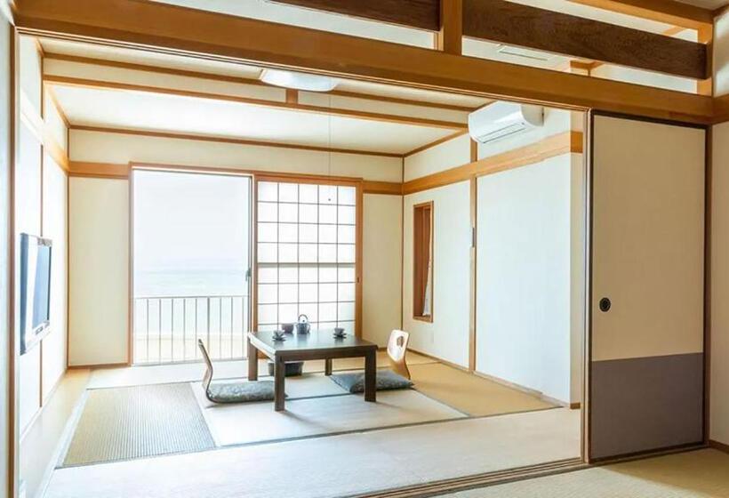 חדר סטנדרט לשלושה, Sennenmatsu