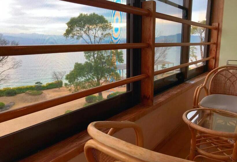 חדר משפחתי, Sennenmatsu