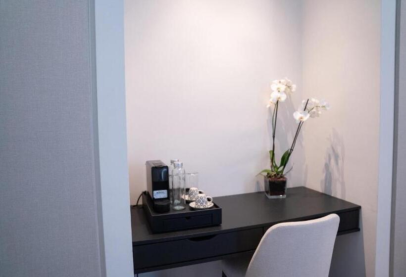 带阳台的豪华间, Sidonia