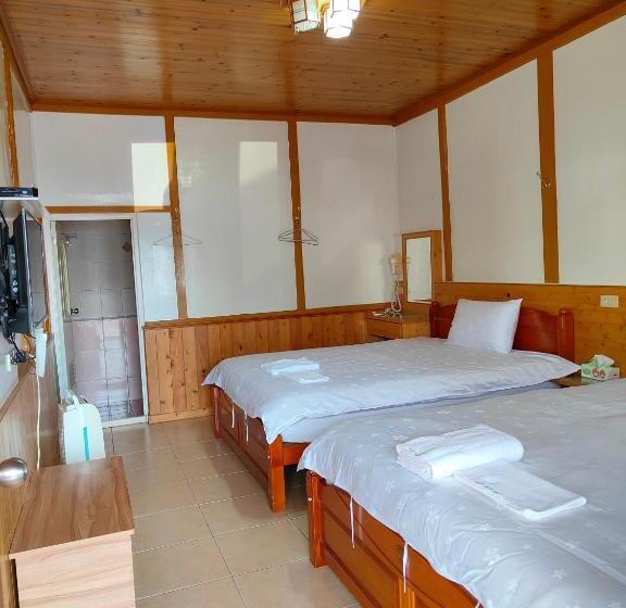 اتاق استاندارد چهار تخته, Chang Qing Ju Homestay