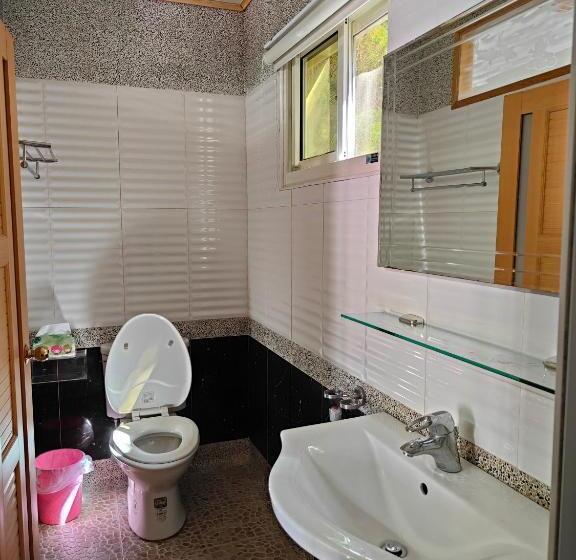 اتاق کلاسیک چهارنفره, Chang Qing Ju Homestay