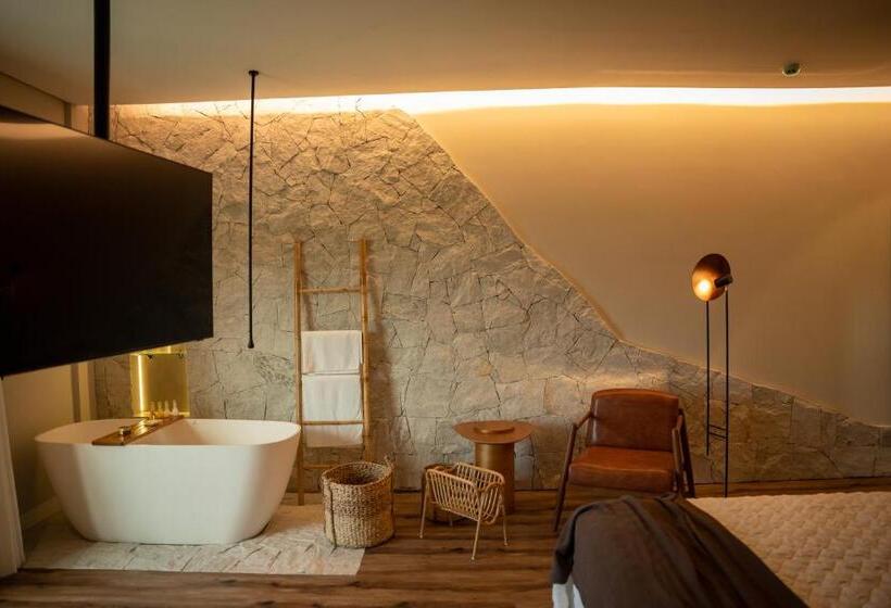 Deluxe Suite King Bed, Morada Pedra Branca Boutique