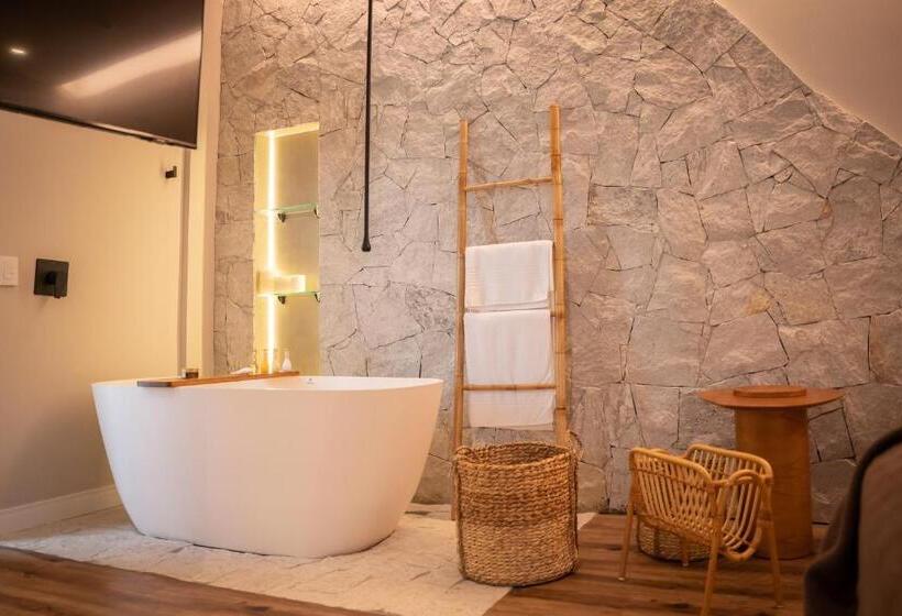 Deluxe Suite King Bed, Morada Pedra Branca Boutique