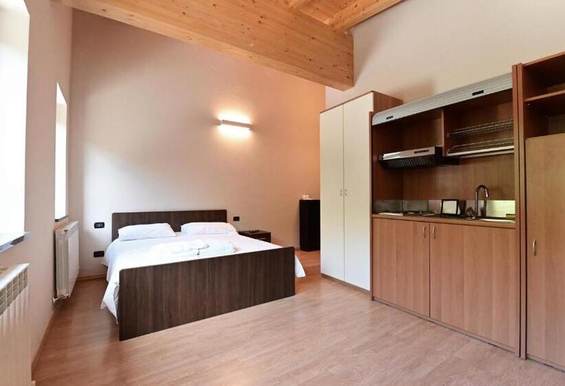 غرفة قياسية, Baita Solaria