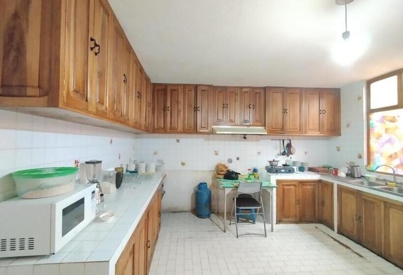 اتاق استاندارد, Hostal Rosim
