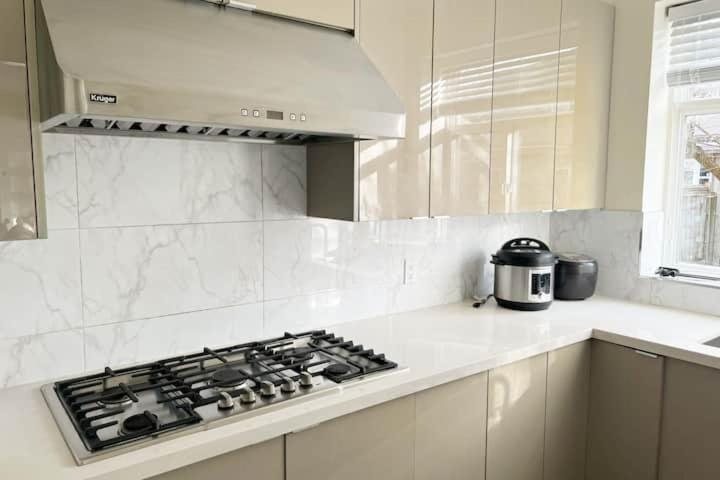 اتاق استاندارد, Sunshine House # 3