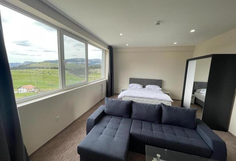 اتاق لوکس, Lotus