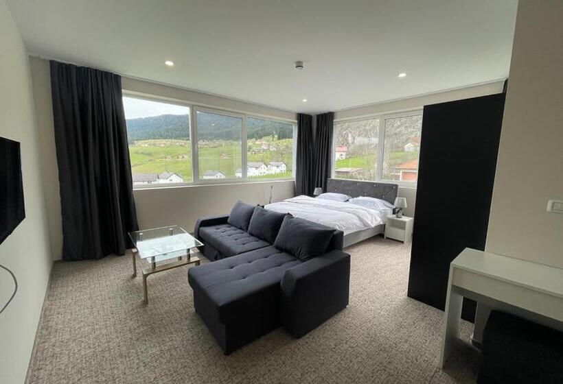 اتاق لوکس, Lotus